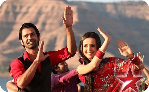 389634_344895298880155_924270580_n - Sanaya Irani and Barun Sobti