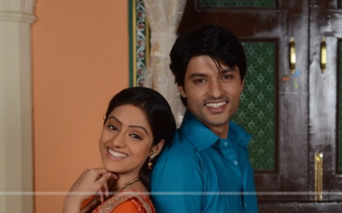 Diya Aur Baati Hum (58)