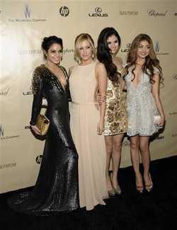 537228_357609684336370_429802309_n - Selena Gomez Golden Globe