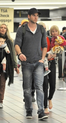 normal_11113arrivelax031