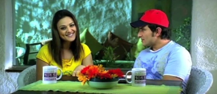 Saif-Preity-Talking-About-Salaam-Namaste.jpg (56)
