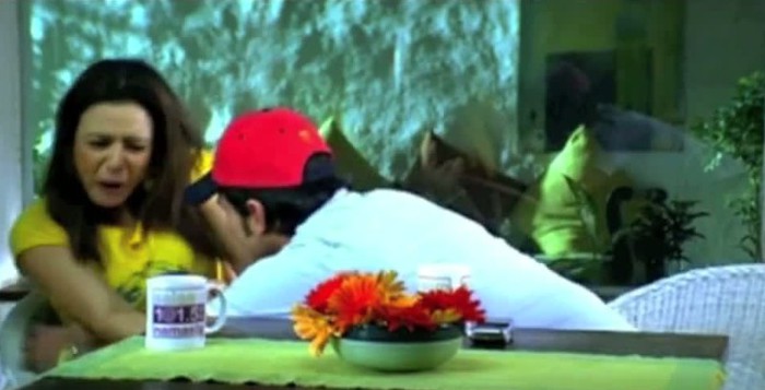 Saif-Preity-Talking-About-Salaam-Namaste.jpg (74)