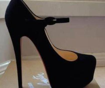 537922_465233010192590_700102080_n_thumb