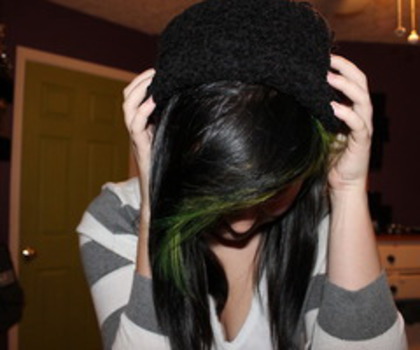 tumblr_mgmoc9Q1X61rdemr1o1_500_thumb - xo_Emo_xo