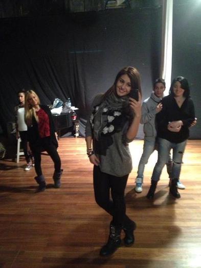 46087_270891076371365_29232147_n