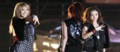 2ne1 concert