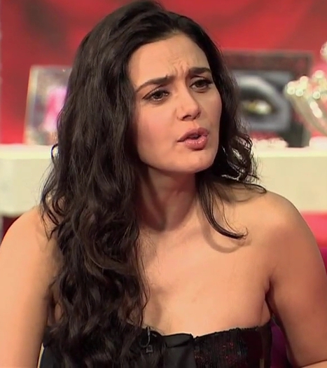 Up Close and Personal with PZ - Saif Ali Khan - Full Episode UTVSTARS HD_(720p).mp4_000203360