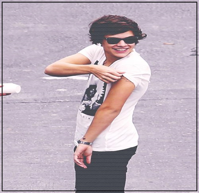⇒ ; ´AM AUZIT DE TINE, FURAI MUZICĂ DE PE STICK.´ =))))))).