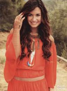 images (32) - poze cu demi lovato