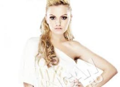 images (44) - poze cu alexandra stan