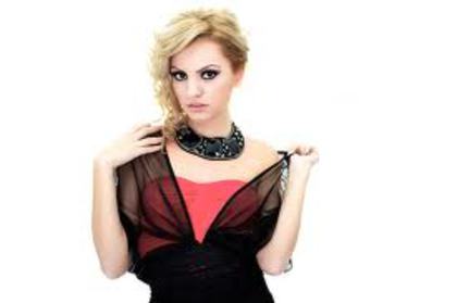 images (47) - poze cu alexandra stan