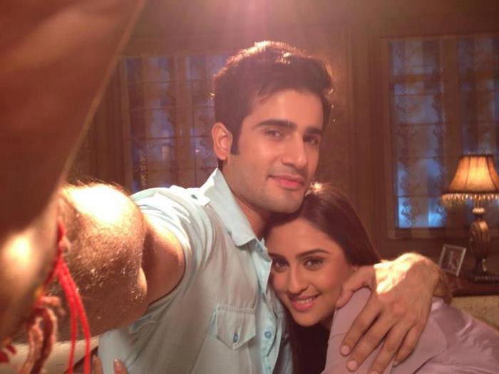 61683_255945044532404_83928181_n - Krystle Dsouza and Karan Tacker