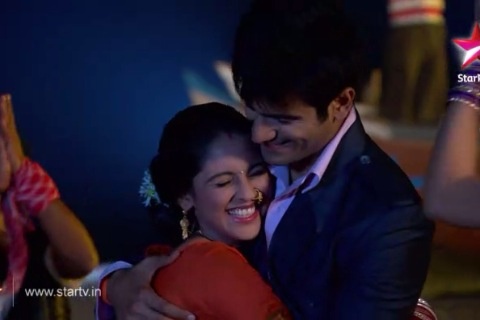 tumblr_lyp0wvpw9w1qm8hllo1_500 - Krystle Dsouza and Karan Tacker