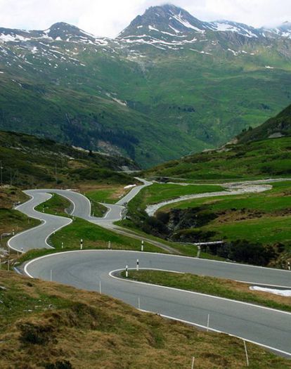 7. San Bernardino Pass - Switzerland - 15 drumuri pe care trebuie sa mergi inainte sa mori