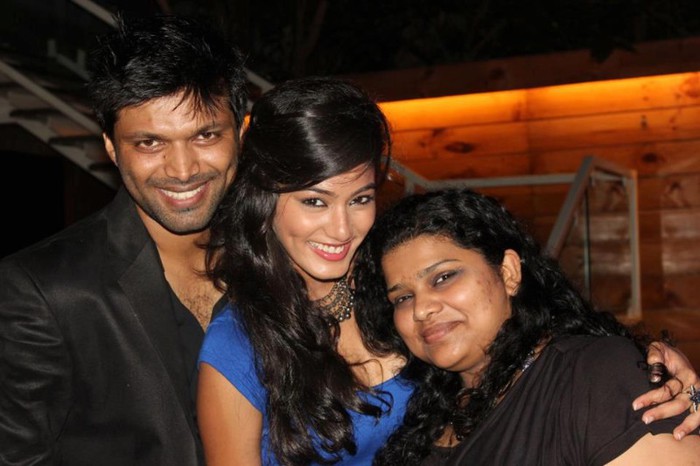 224856_459683224093593_1450920969_n - Sana Khan