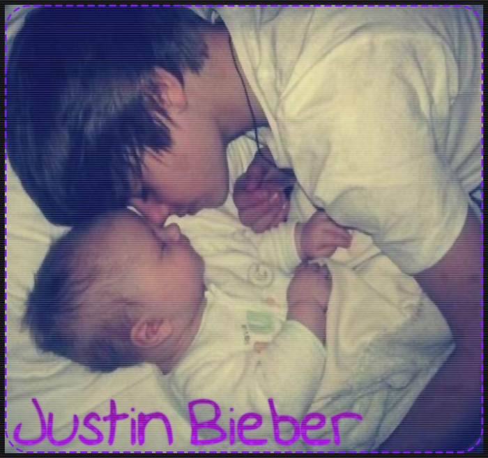 ... [il vede dormind cu Jackson - idem poza] - x12_Casatorie cu Contract