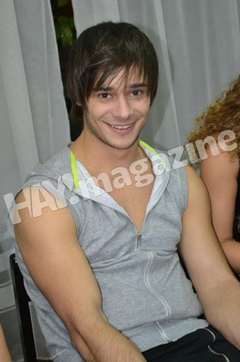 156399_447449425292361_126258594_n - Lala - Concert Ploiesti _ x 3