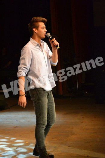 229854_447450418625595_2088443360_n