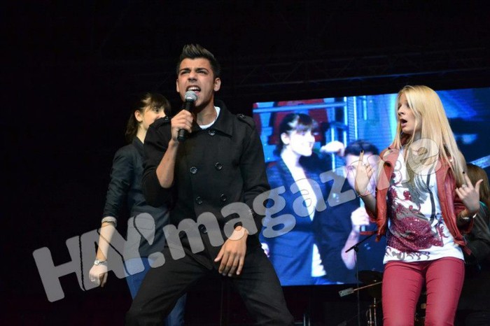 270588_445725448798092_423750268_n