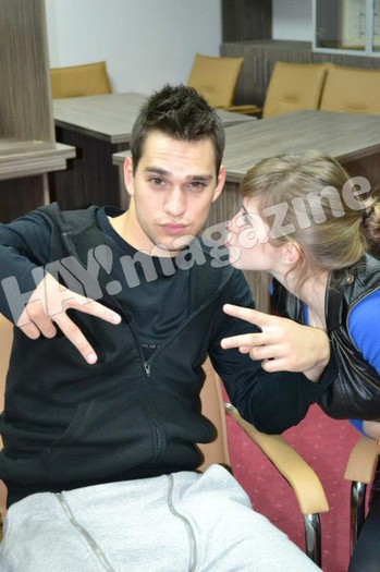 374912_445724048798232_167745460_n