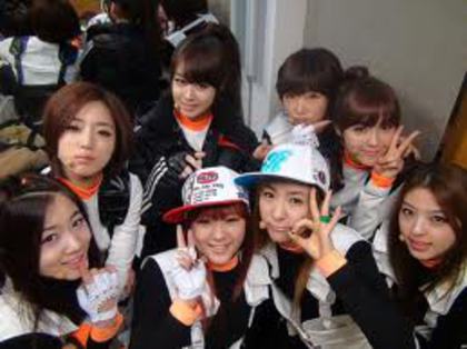 collaboration - 5Dolls
