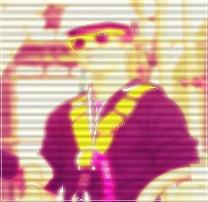 ». si eu. fwa ;;). [ mento. ; bine. ;-<. intru acum =; =)). + stii totul. ;| [ managerul. ;