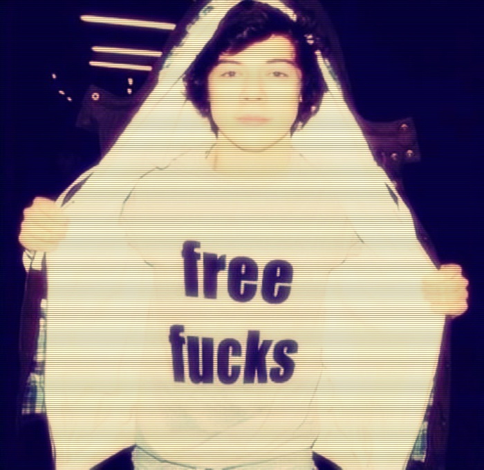 ». ID ;o3 ?. [ purieeh. ; pai si. la poza .asta ;> ? . [ unicorn. ;