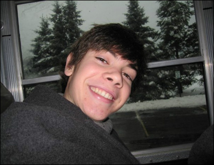 .::Un fir doua fire trei fire patru fire