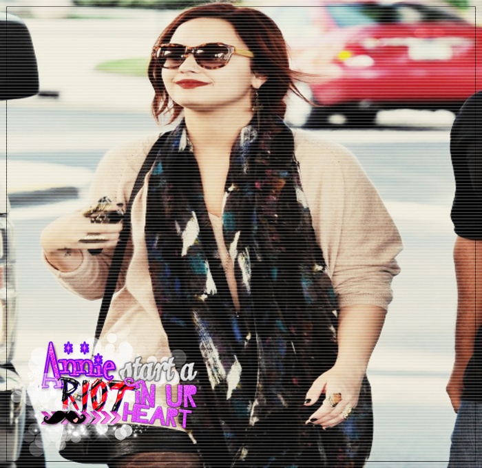 ∞　.♥; [ click - alle ] Da, perfect, neaţa.; Ştiu că te simţi proud că eşti în sfârşit ginecolog, visul tău..
