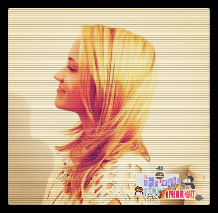 ╠ ˡᵉᵗᵗᶤᵉʰ ╣→ . # îşi ridică capul ; se desprinde uşor ] vino :| - huh - emm owns HER private room