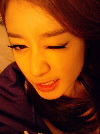 jiyeon-twitter-110722a