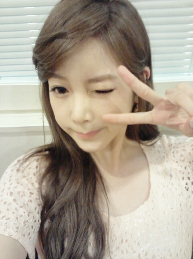 tara soyeon sleepy - T-ara