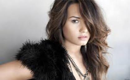 images (2) - Demi Lovato