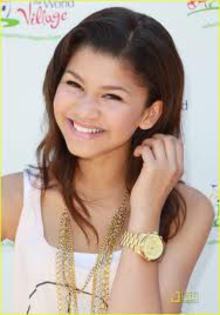 images (5) - Zendaya Coleman