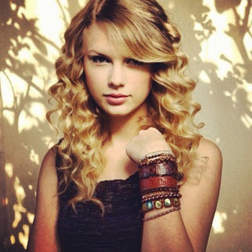 -3-taylor-swift-32676785-500-500