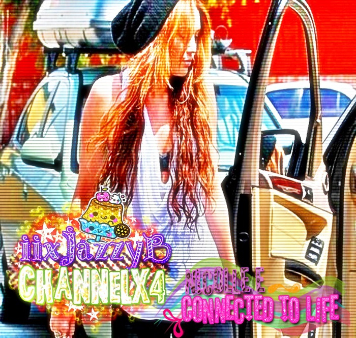 CLICK x Daisyy .. Du-te dupa ea ;-w Eu am ceva de batut >:/ [ isi pocneste degetele; ;;) Fetele Voi ramanetii k mn ;;) Tre sa batem un Covor Blond ;;) Sauu Blonda &gt;:)) ;-ww
