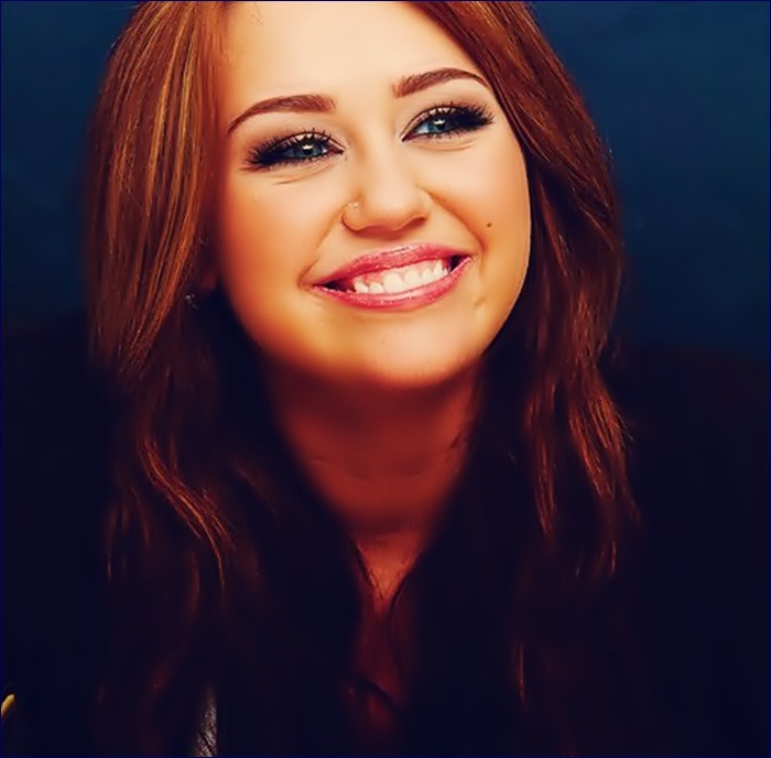 ♥ → . MILEY . . .