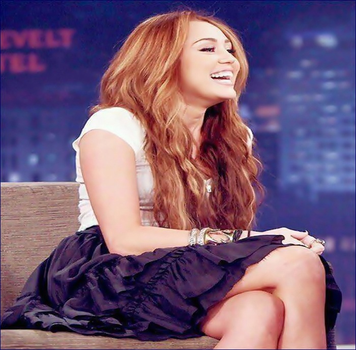 ♥ → . care se-nchide în sine . .