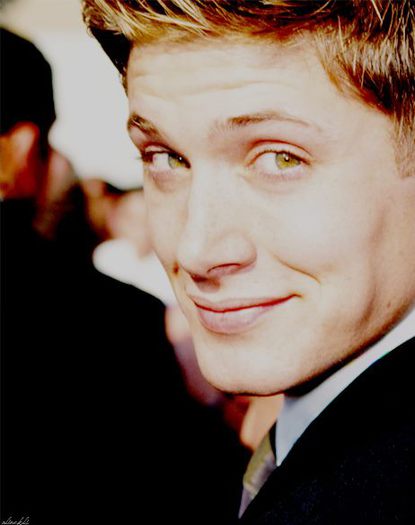 ★ ; te-ntelegi, singura persoana care te asculta