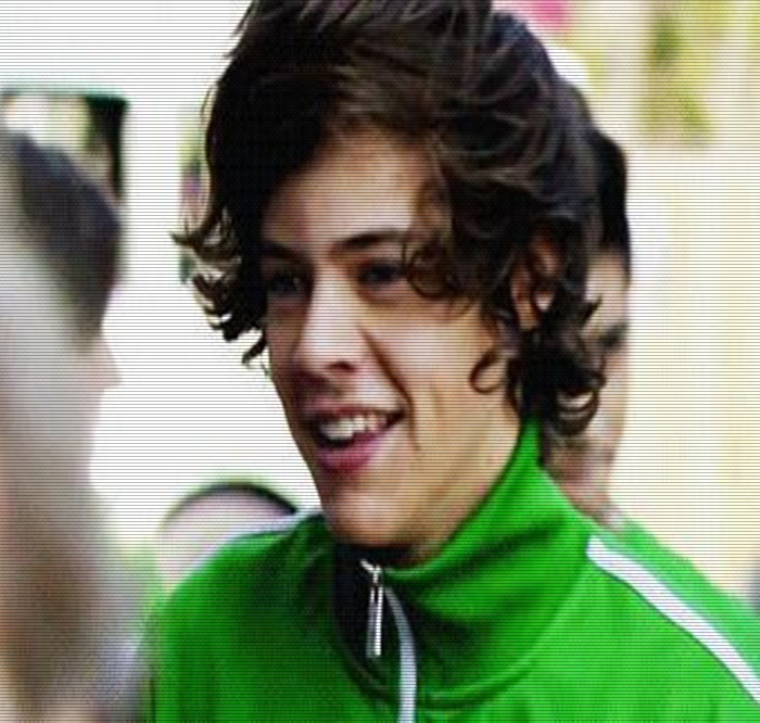 ⇒ ; DAR AŞA SIMŢEAM, IUBIREA MEA, LO.. ăsta ZAYN..