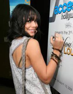 images (4) - Vanessa Hudgens