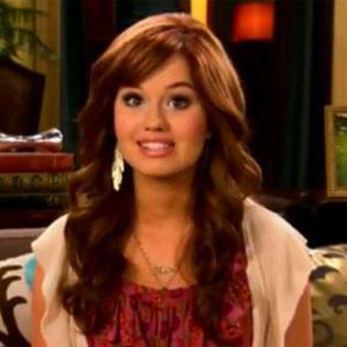 Disney_Channel_debby_ryan_jessie_disney_preview