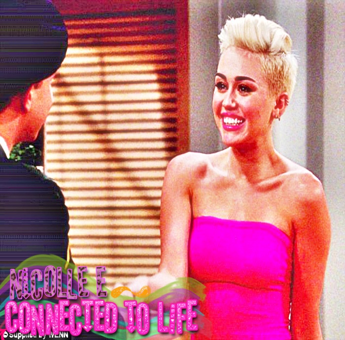 x   Paiii Simplu ;;) O reconstituire a Celui de.al 2 lea Razboi mondialll ;;) Simplu ;-ww