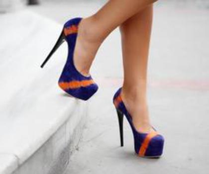 19430_457272554321604_874416452_n_thumb