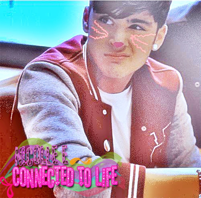 x Pff.. Complikat :||| [ se baga in pat ] O vreauu Pe Jessy :||