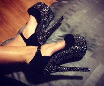 tumblr_mgk81vrur11s3no1oo1_500_thumb