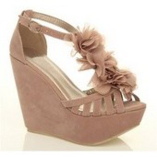 sandale-cu-platforma-si-barete-in-forma-de-t-roz-nude~24331133