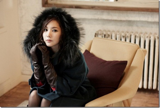 29f37_Park-Min-Young-sweet-and-romantic-2012-winter-photo-1_thumb - PMY-imbracata  de iarna