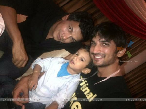 218901-sushant-singh-rajput-and-mahesh-shetty