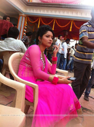 198524-ankita-lokhande-during-her-performance-in-punar-vivah - Ankita Lokhande